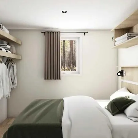 3 étoiles - Piscine - Eeiifc Camping