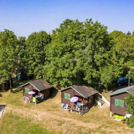 Camping 3 étoiles - Piscine - Eeiifc